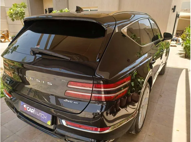 Car image 5