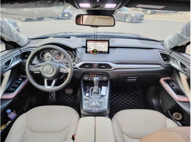Car image 22
