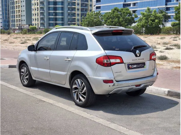 Car image 7