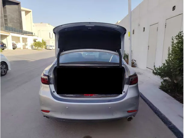 Car image 24