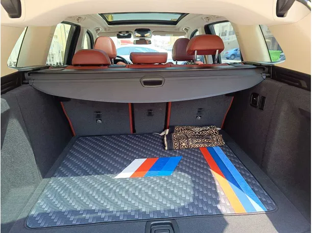 Car image 34