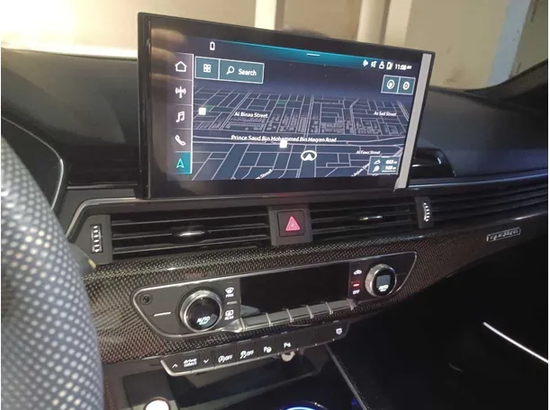 Car image 16