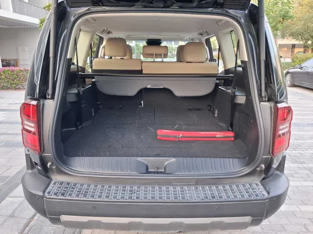 Car image 21