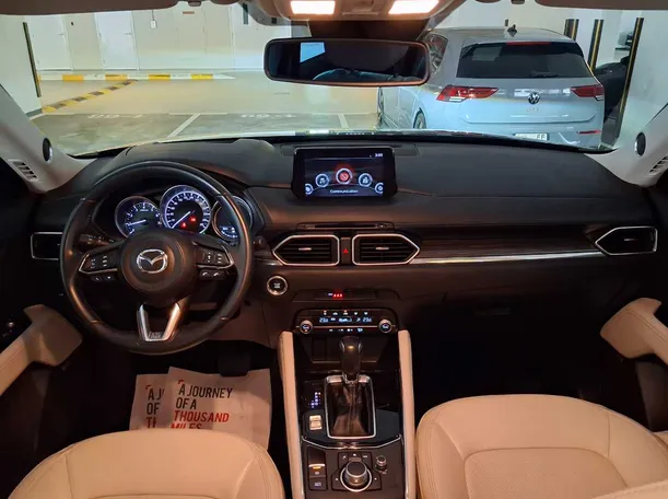 Car image 17