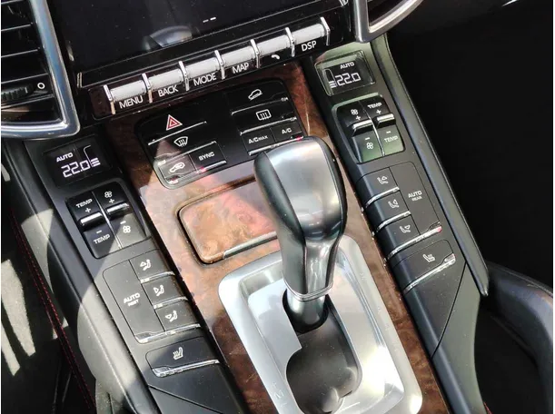 Car image 21