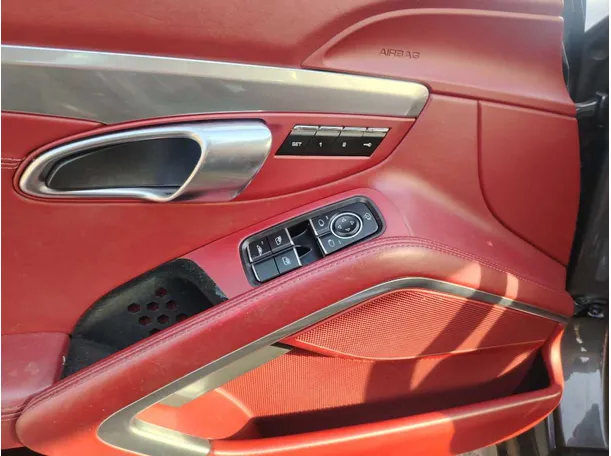 Car image 41