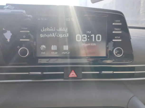 Car image 15