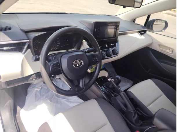 Car image 13
