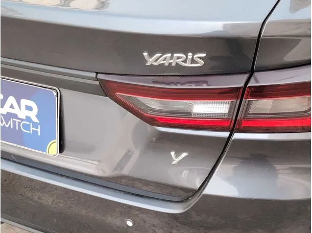 Car image 32