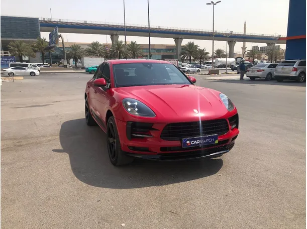 Car image 4