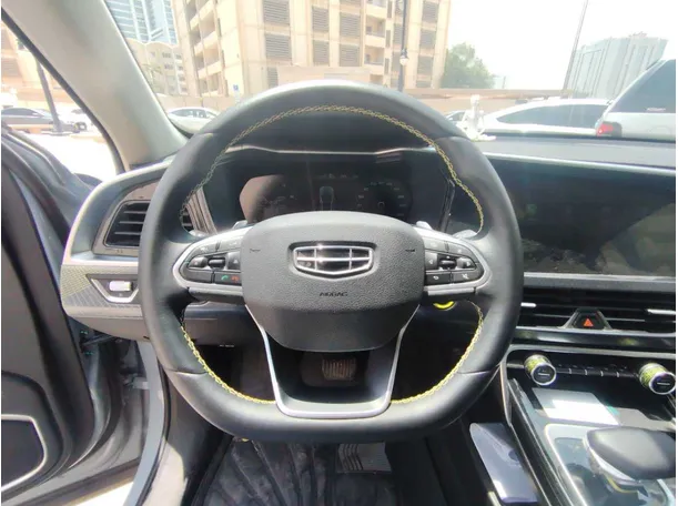 Car image 22