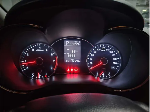 Car image 30