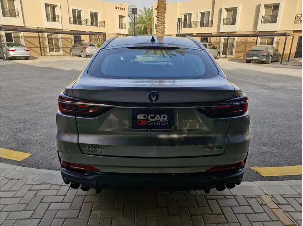 Car image 6