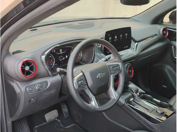 Car image 14