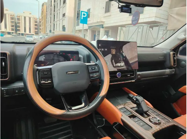 Car image 27