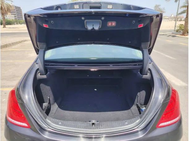 Car image 23