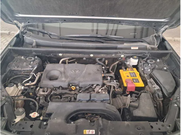 Car image 20