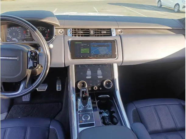 Car image 15