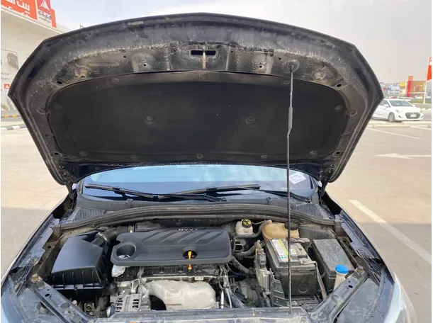 Car image 25