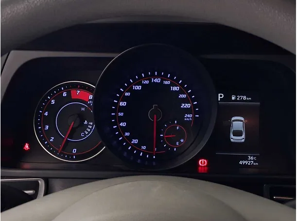 Car image 20