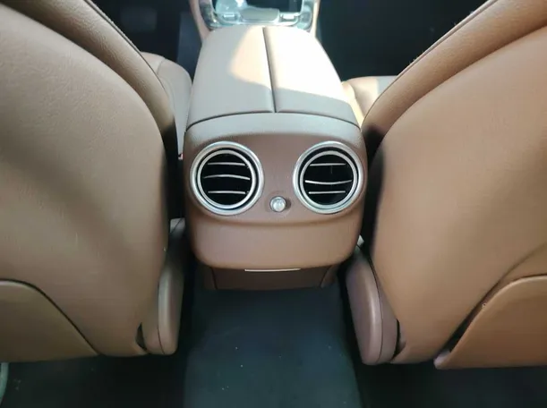 Car image 42