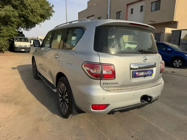 Car image 7