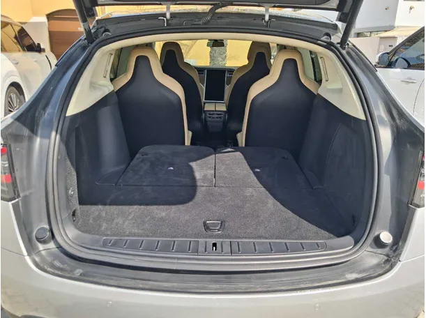 Car image 22