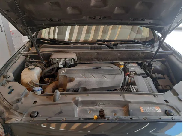 Car image 19