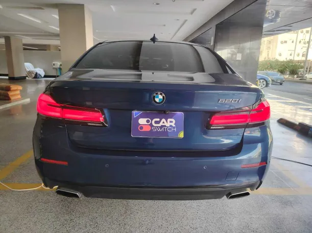 Car image 6
