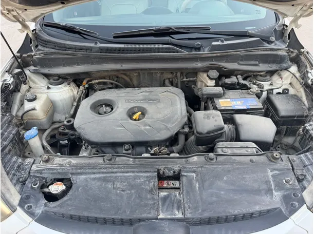 Car image 23