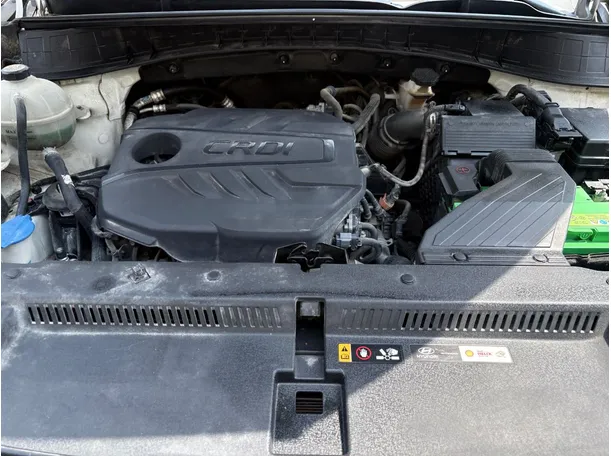 Car image 26