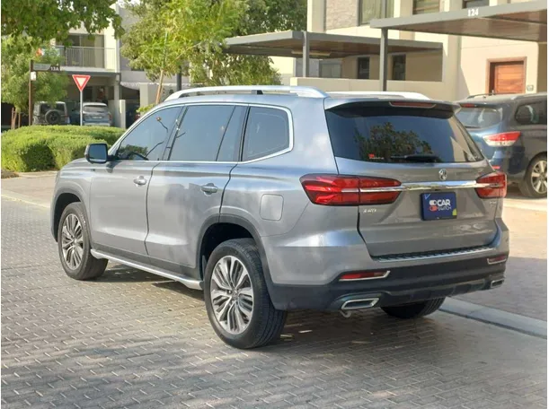 Car image 7