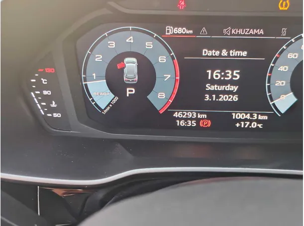 Car image 24