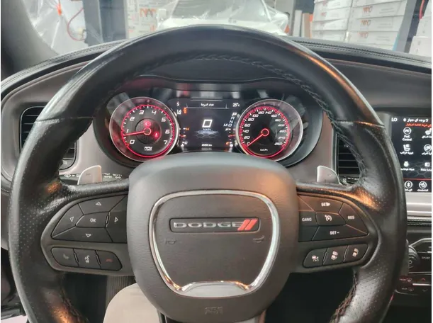 Car image 27