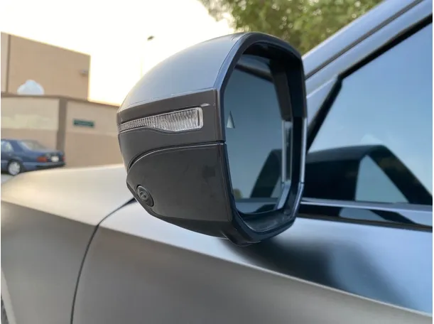 Car image 32