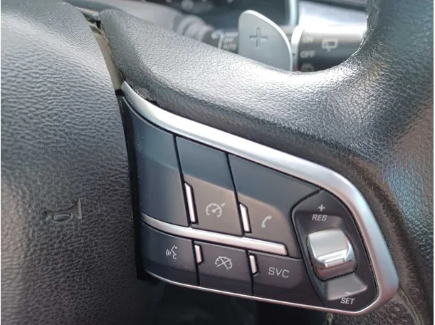 Car image 23