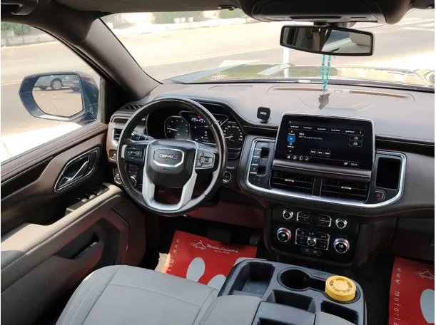 Car image 22