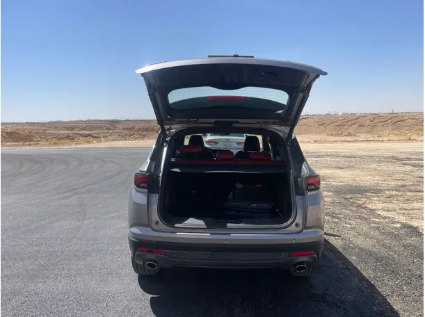 Car image 22