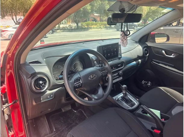 Car image 12