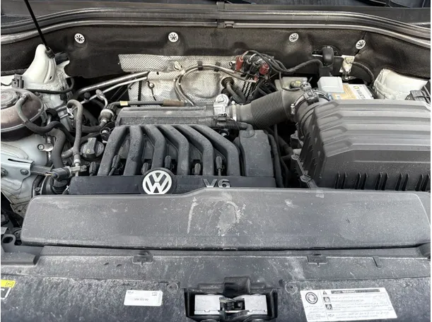 Car image 27