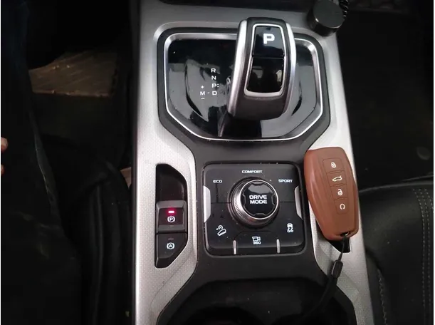 Car image 23