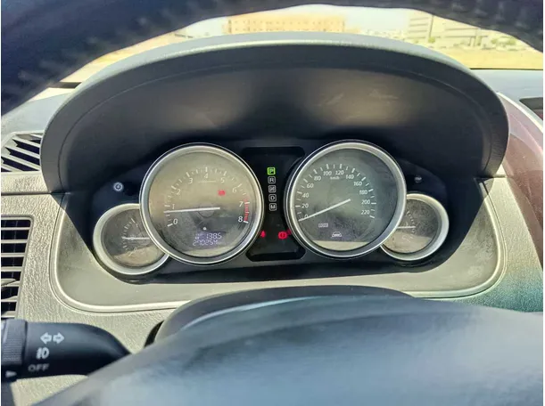 Car image 25