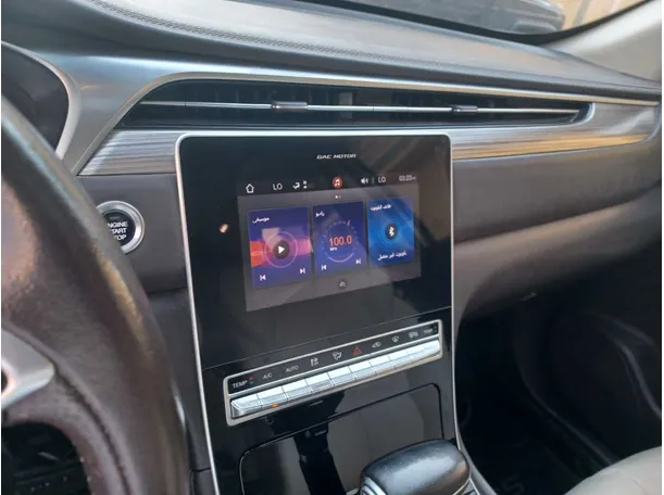 Car image 18