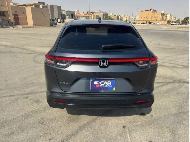 Car image 6