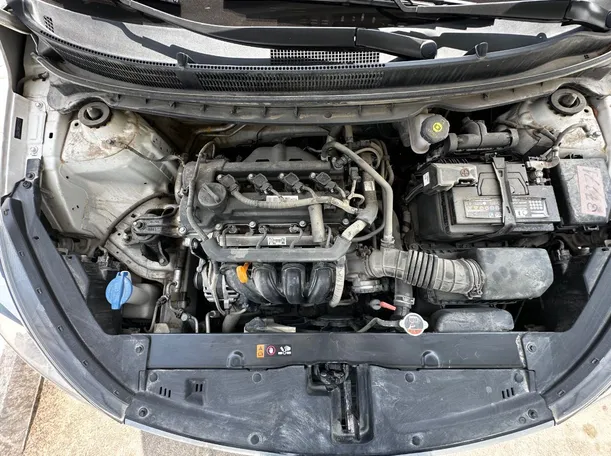 Car image 24