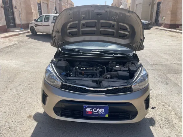 Car image 20