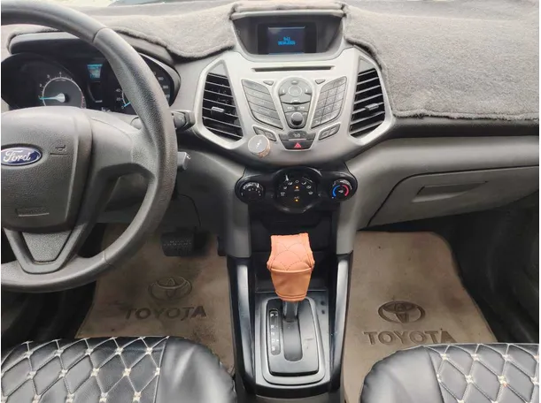 Car image 20