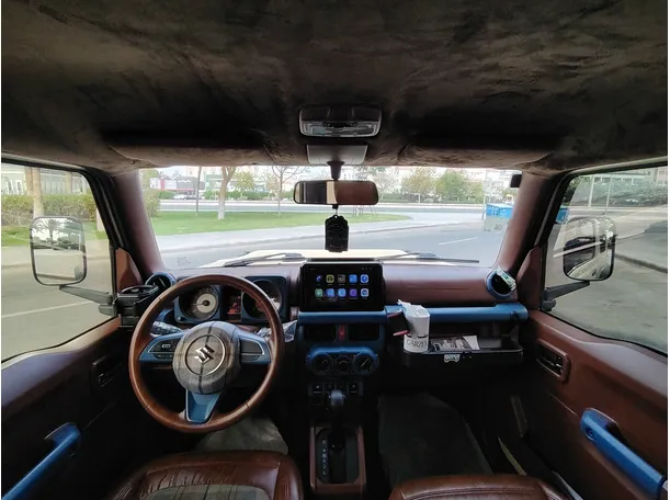Car image 15