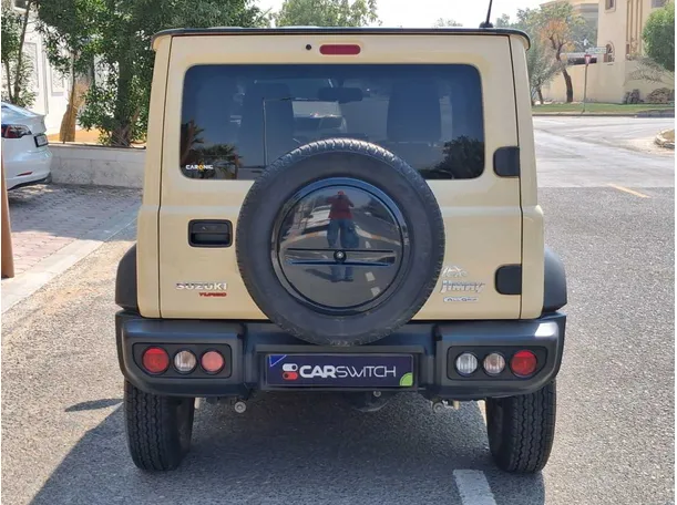Car image 9