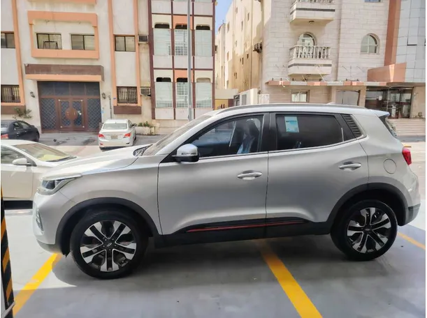 Car image 8